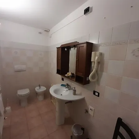 Casale Del Gufo Bed & Breakfast Chiaravalle