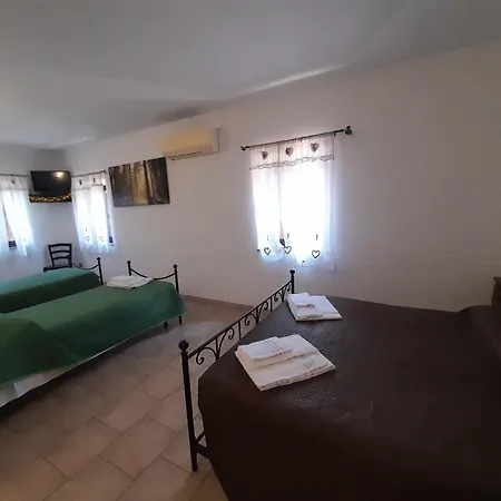 Casale Del Gufo ベッド・アンド・ブレックファスト 3*